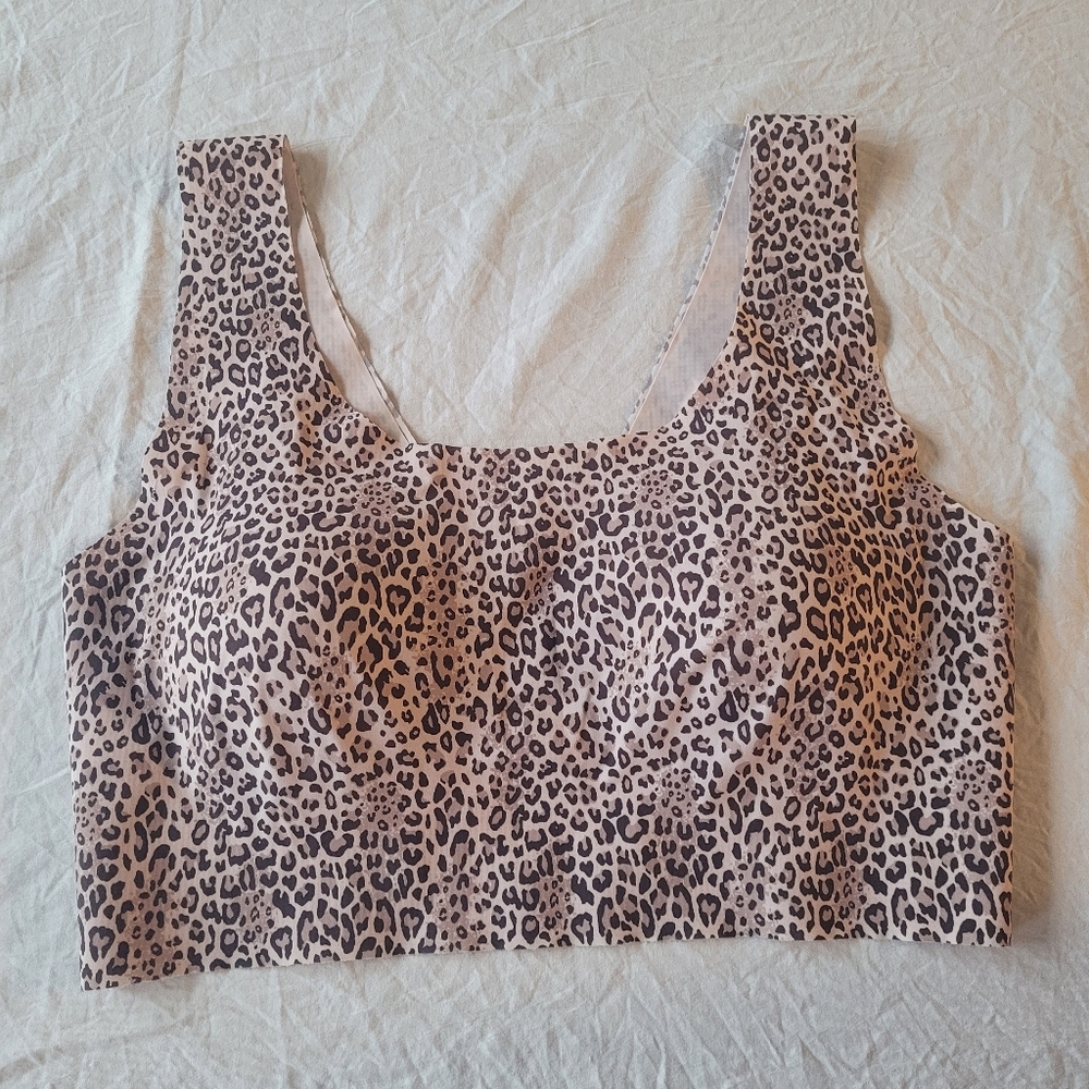 Bali Intimate / SleepWear Leopard Print Women's Top Size M